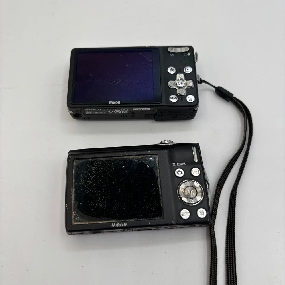 Nikon Coolpix Camera Bundle S560 Black‎ and S3000 Pink For Parts Repair